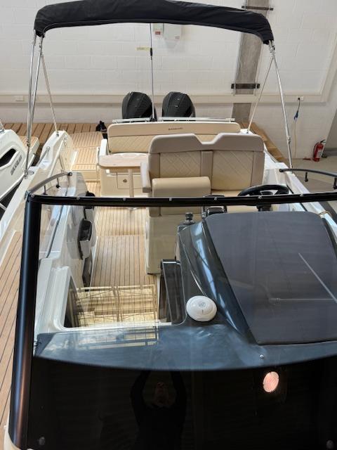 _Quicksilver_Activ_875_Sundeck_mit_2x_F250_ JOYSTICK _Quicksilver_Activ_875_Sundeck_mit_2x_F250_ JOYSTICK