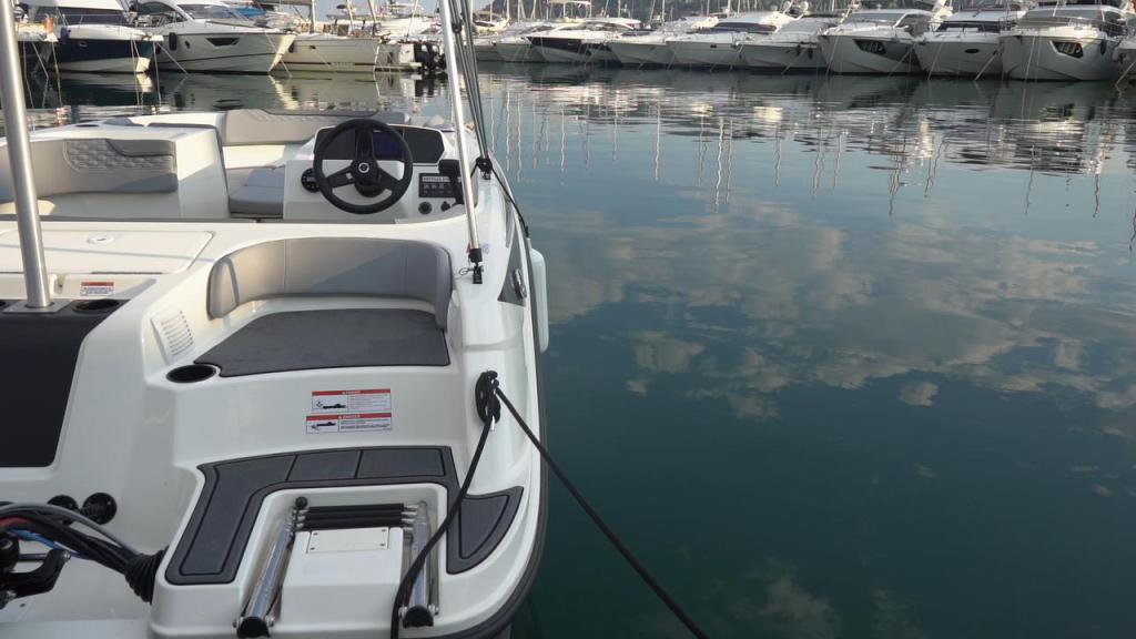 Element M17 mit 15 PS und Trailer, 525 Axess