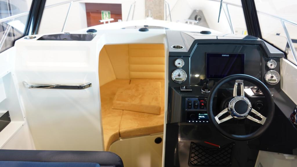 760 Quest mit 200 PS TESTBOOT 760 Quest mit 200 PS TESTBOOT