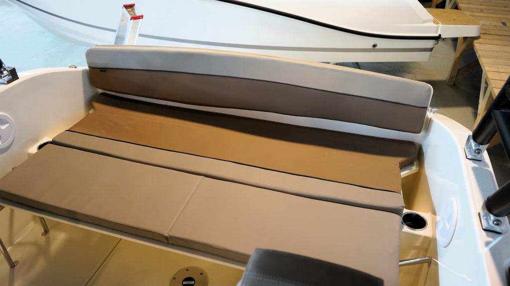 Activ 605 Bowrider mit 115 PS
