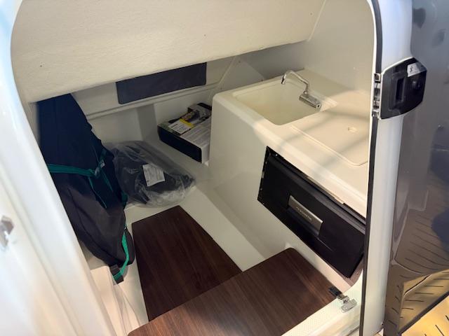 Activ 675 Bowrider mit 175 PS