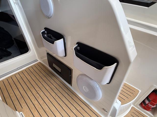 _Quicksilver_Activ_875_Sundeck_mit_2x_F250_ JOYSTICK _Quicksilver_Activ_875_Sundeck_mit_2x_F250_ JOYSTICK