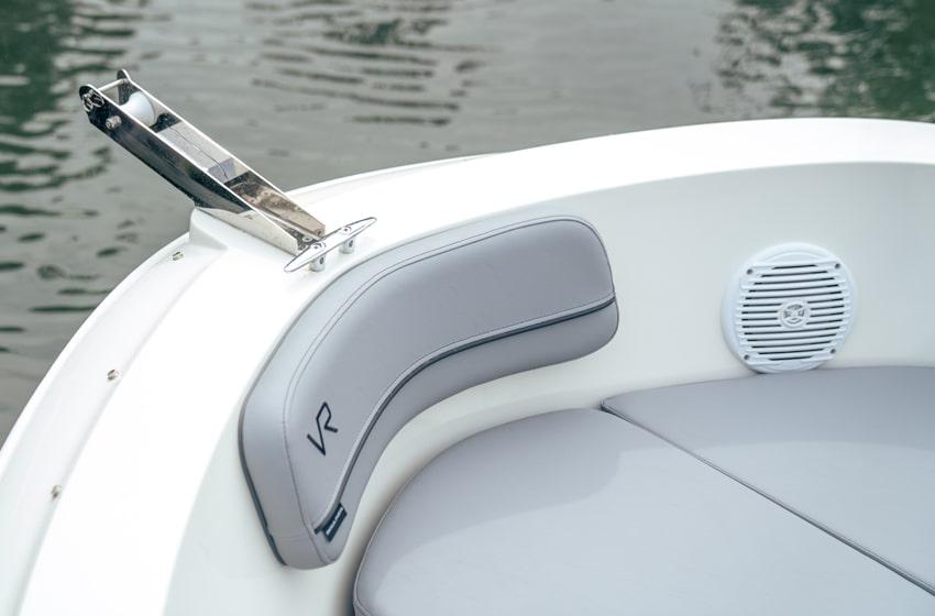 VR4 Bowrider Inboard