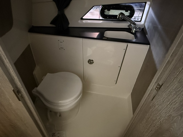 Quicksilver 875 Sundeck mit 2x Mercury F250 (500 PS)