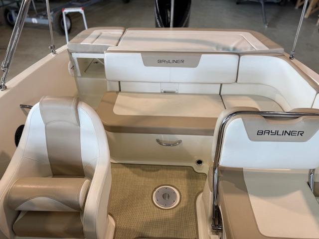 VR5 Bowrider VR5 Bowrider