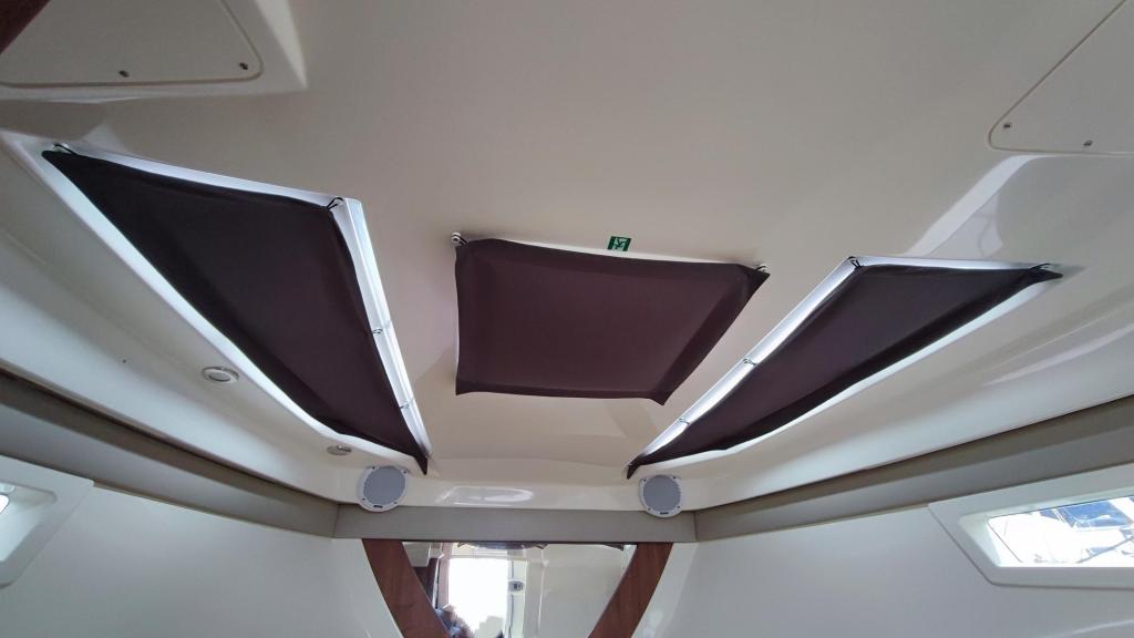 ACTIV 805 CRUISER mit 2x F 200 XL und Trailer ACTIV 805 CRUISER mit 2x F 200 XL und Trailer
