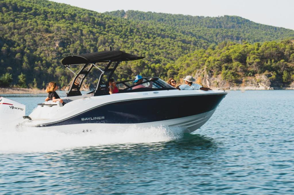 V20 Bowrider V20 Bowrider
