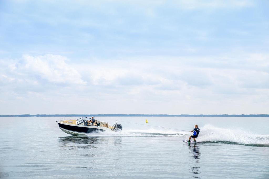 Activ 605 Cruiser Activ 605 Cruiser