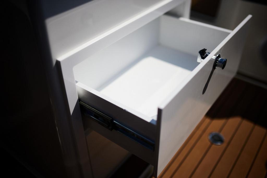 780 Escape inkl. 200 PS und Trailer