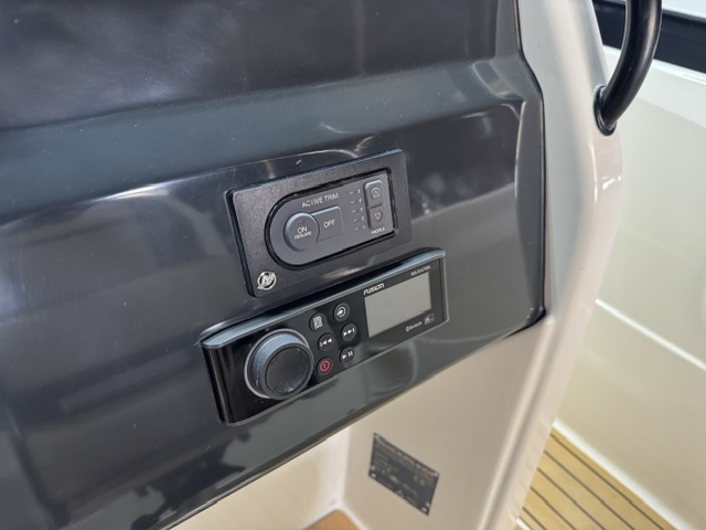 Quicksilver Activ 605 Open mit Mercury 150PS Lagerboot