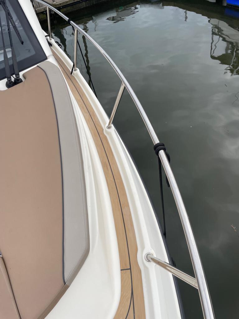 _Quicksilver_905_Weekend_300PS_V8 _Quicksilver_905_Weekend_300PS_V8