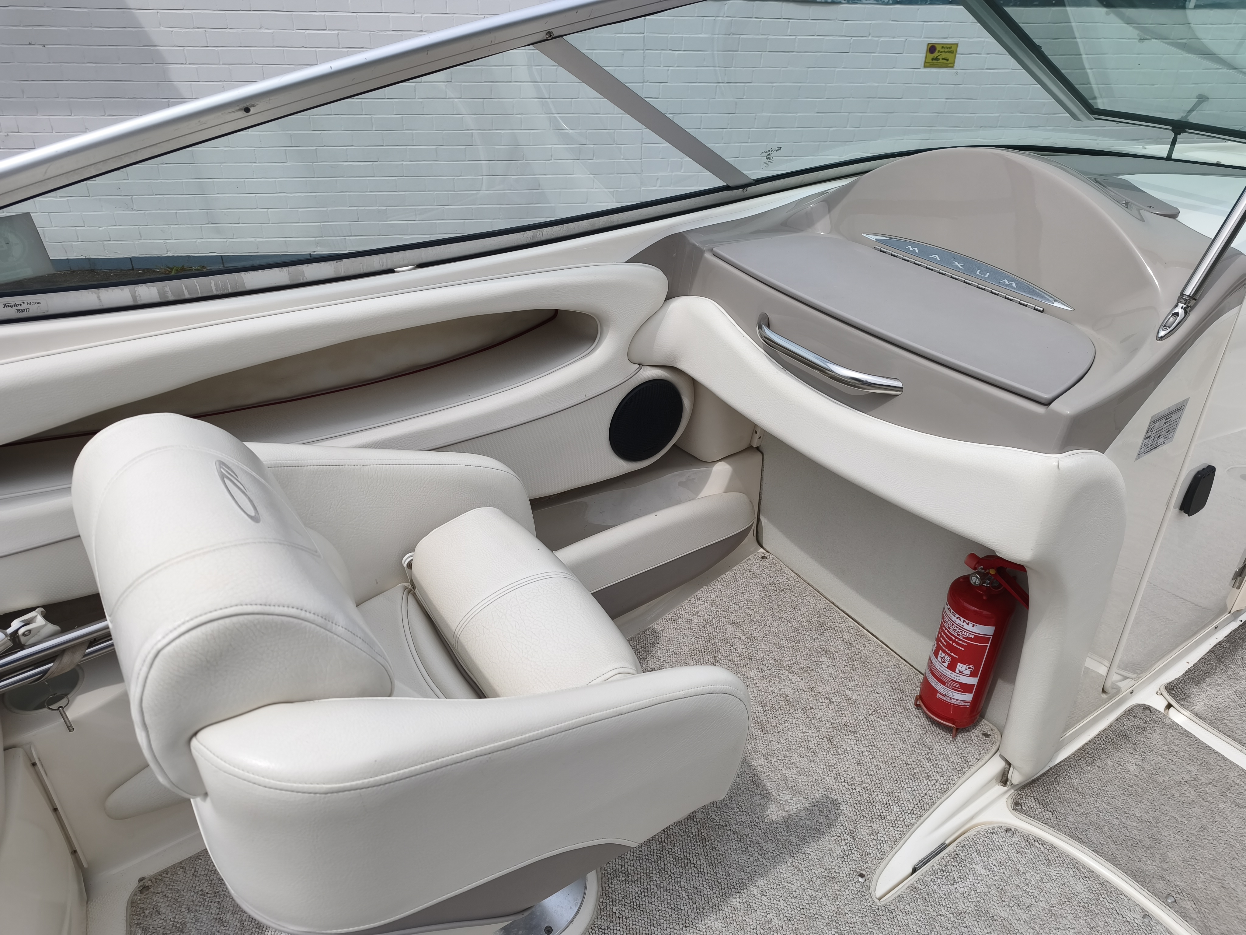 Maxum 2400 SR Bowrider mit Mercruiser 5.7l und Trailer Gebraucht