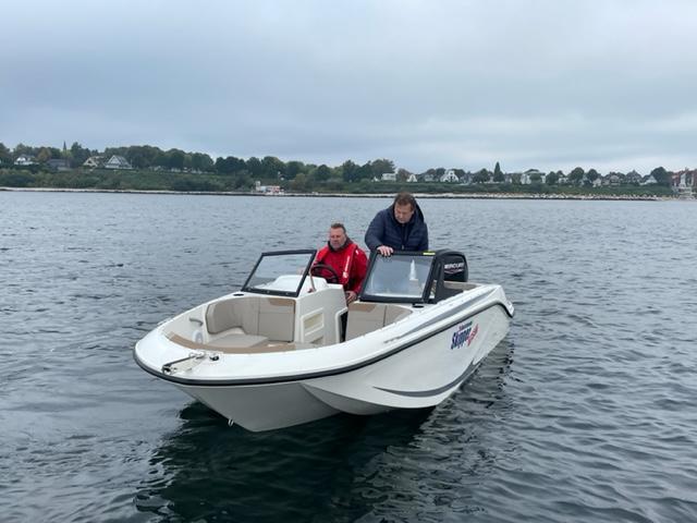 Activ 525 Axess mit 15 PS und Trailer, Element M17