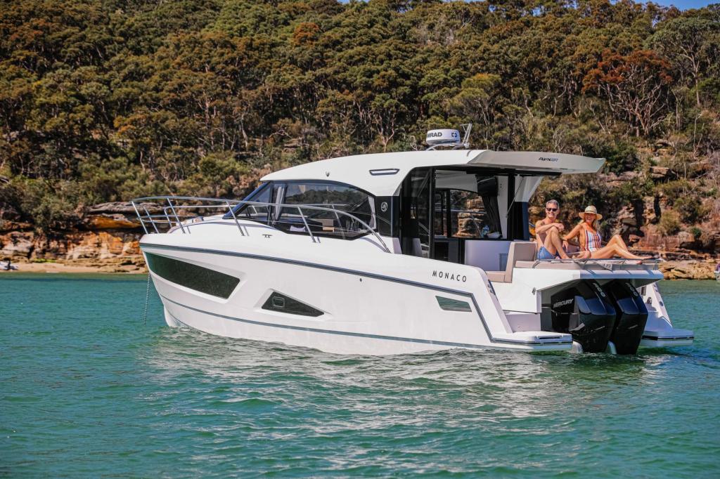 Monaco 110 inkl. 2 x 300 PS