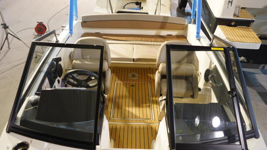Activ 555 Bowrider mit 60PS