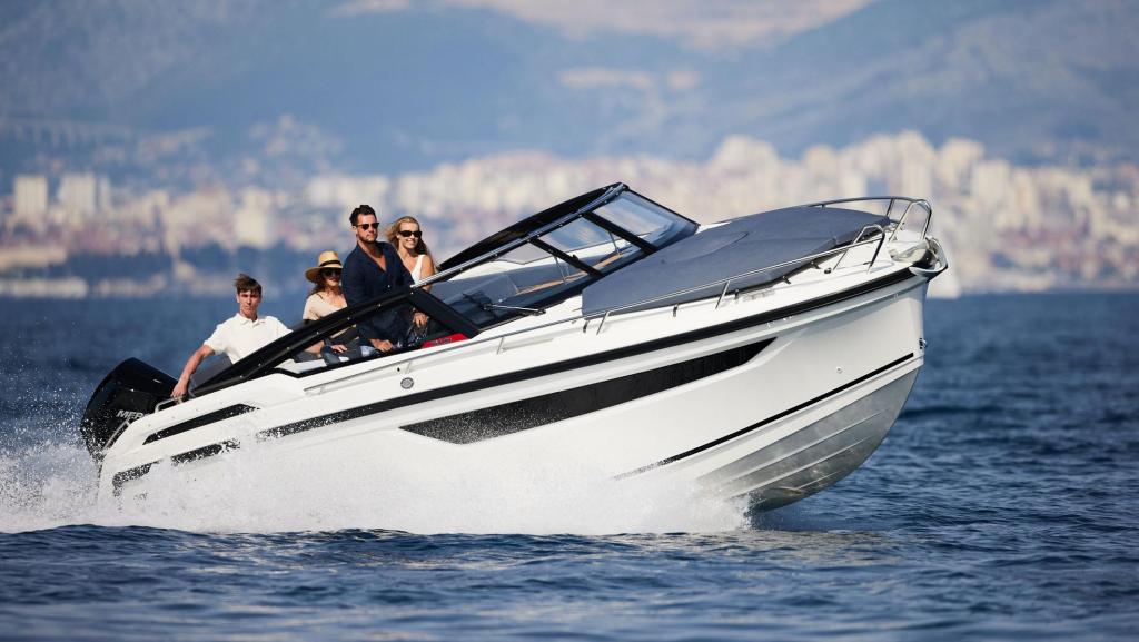 800 Cruiser inkl. 200 PS und Trailer