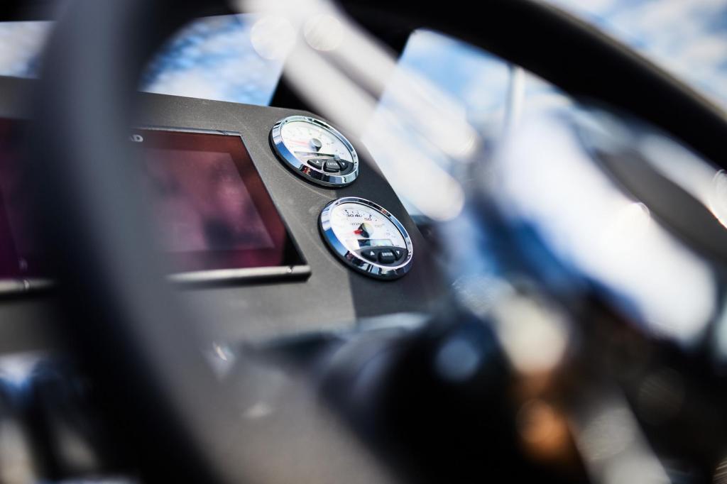 780 Escape inkl. 250 PS