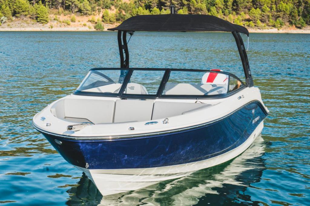 V20 Bowrider Outboard 200PS