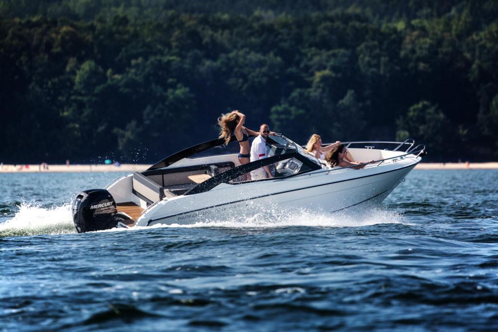 630 Bowrider mit 115 PS und Trailer