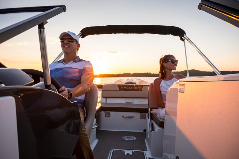 VR6 Bowrider Outboard