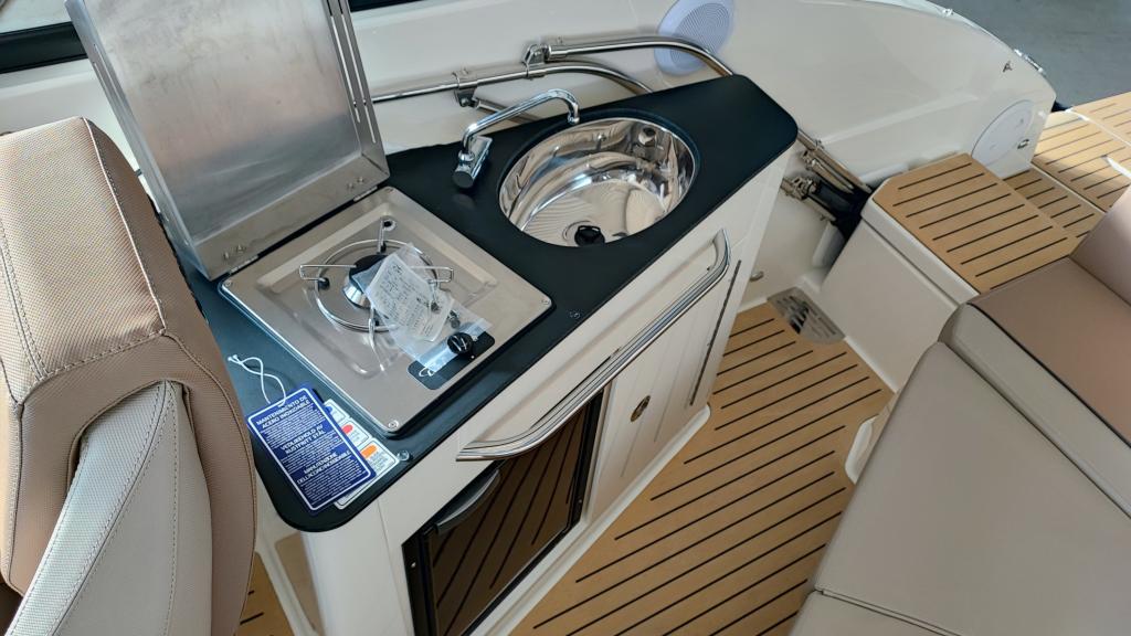 ACTIV 805 CRUISER 250PS V8 ACTIV 805 CRUISER 250PS V8
