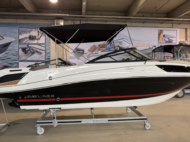 Bayliner VR5 Cuddy IB mit Mercruiser 4.5l (250PS)