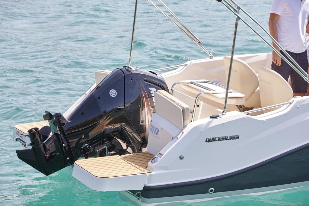 Activ 555 Cabin Activ 555 Cabin