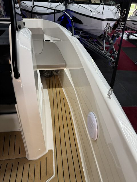 Quicksilver Activ 605 Open mit Mercury 150PS Lagerboot