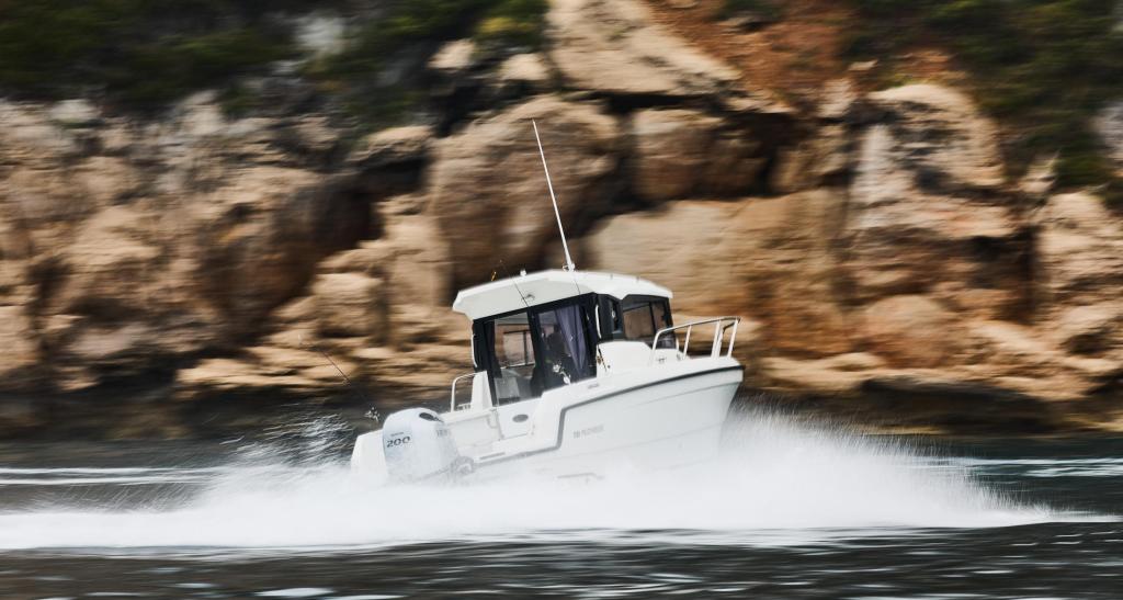 700 Pilothouse inkl. 115 PS und Trailer 700 Pilothouse inkl. 115 PS und Trailer
