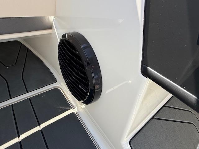 V20i Bowrider V20i Bowrider