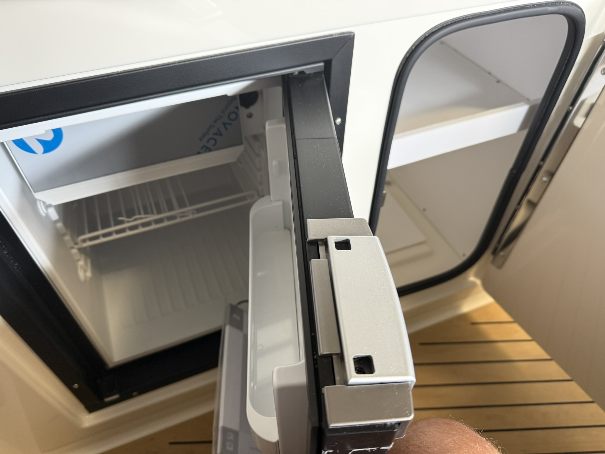 Quicksilver Activ 805 Cruiser mit Mercury 250PS Lagerboot 