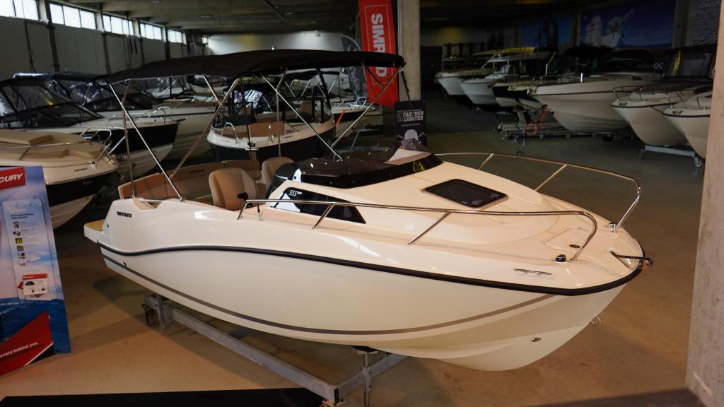 Activ 555 Cabin mit 80 PS