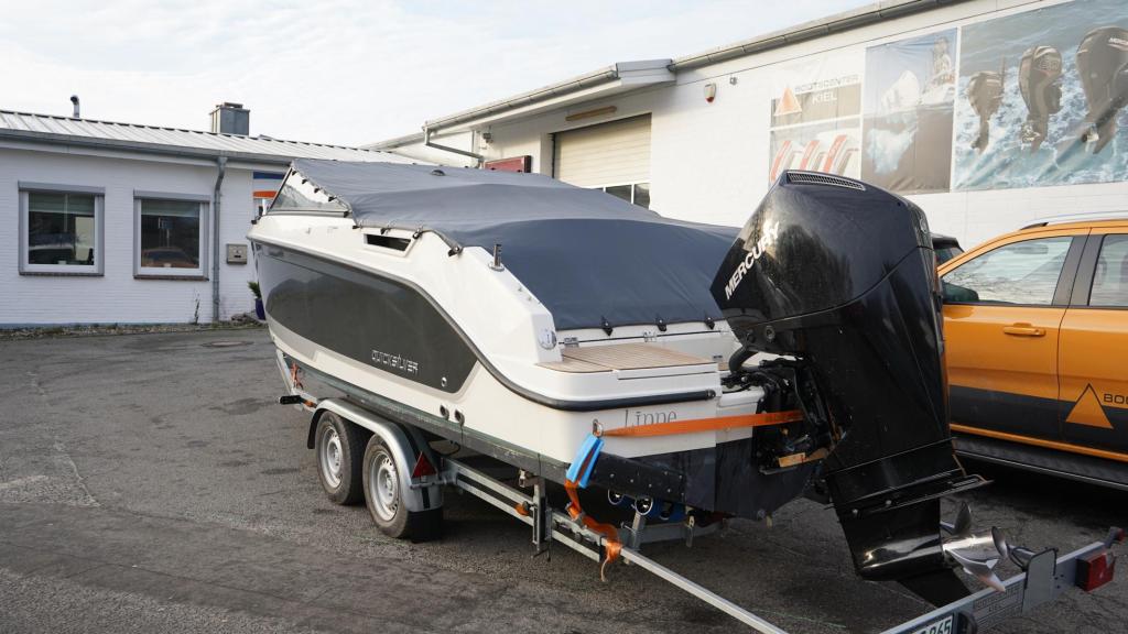 Activ 675 Bowrider + 225 PS + Trailer