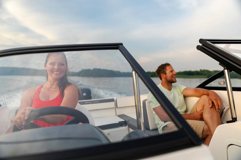 VR4 Bowrider Outboard VR4 Bowrider Outboard