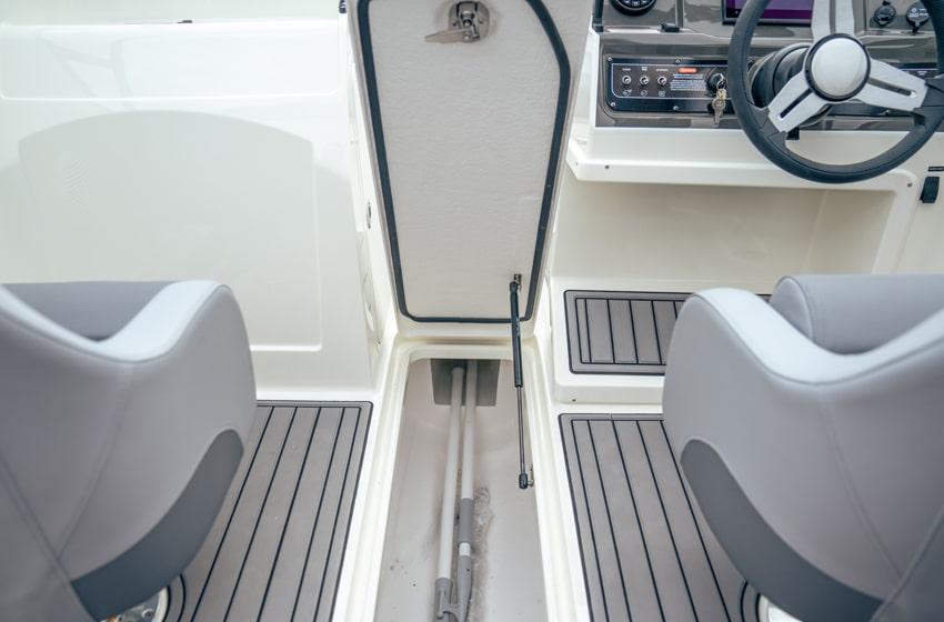 VR4 Bowrider Inboard