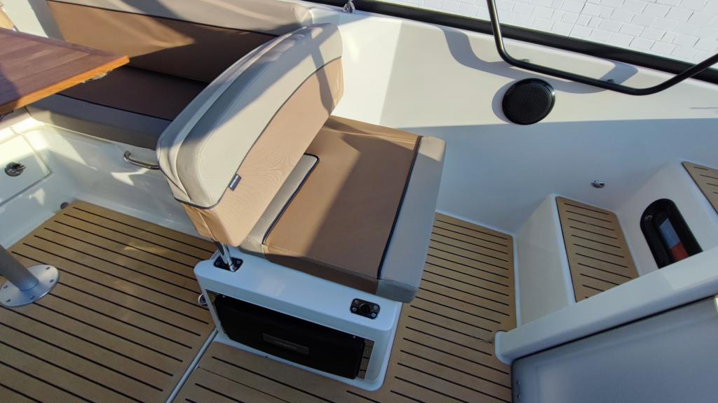 Activ 675 Cruiser mit 225 PS