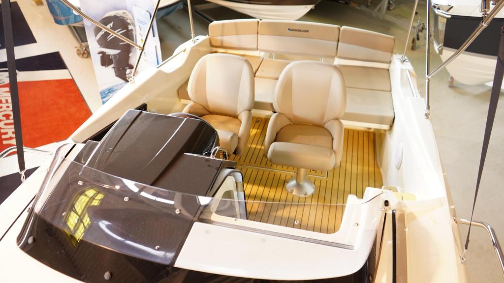 Activ 555 Cabin mit 80 PS