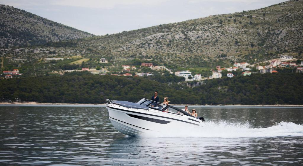 800 Cruiser inkl. 200 PS und Trailer