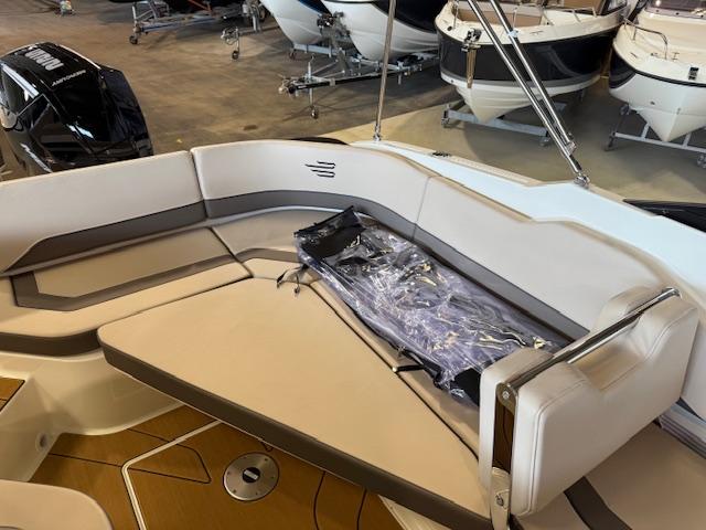 C21 Cuddy mit 225 PS TESTBOOT C21 Cuddy mit 225 PS TESTBOOT