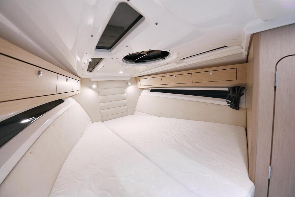 780 Escape inkl. 250 PS