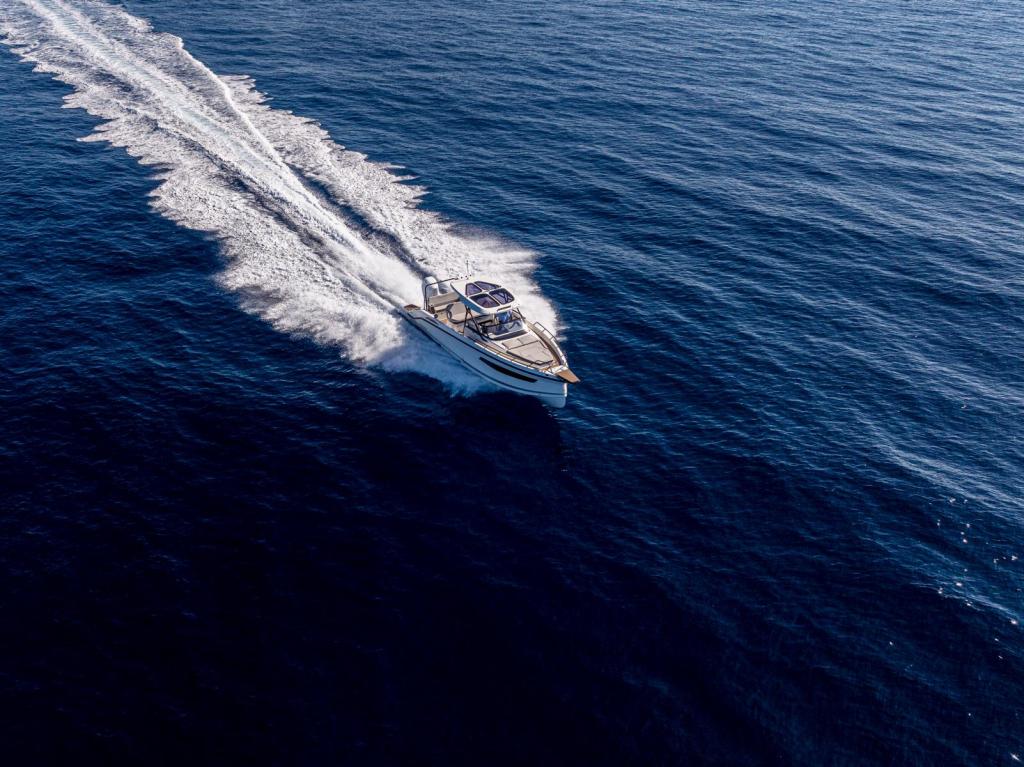 S 30 inkl. 2x F300 PS V8