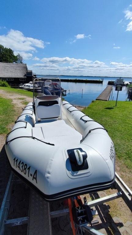 _Bombard_Sunrider_500_mit_Yamaha_60PS