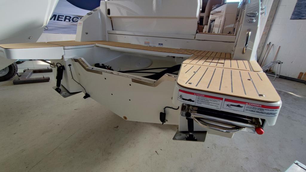 ACTIV 805 CRUISER 250PS V8 ACTIV 805 CRUISER 250PS V8