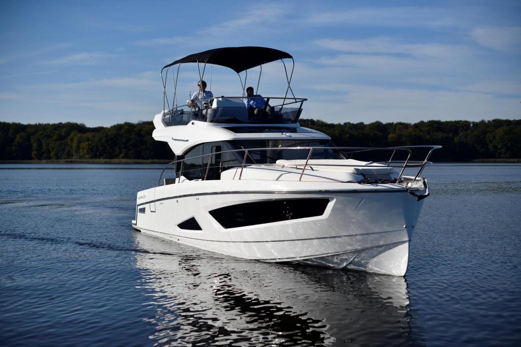 Monaco 110 Flybridge 2 x 200 PS