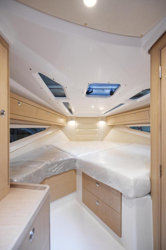850 Voyager inkl. 200 PS und Trailer 850 Voyager inkl. 200 PS und Trailer