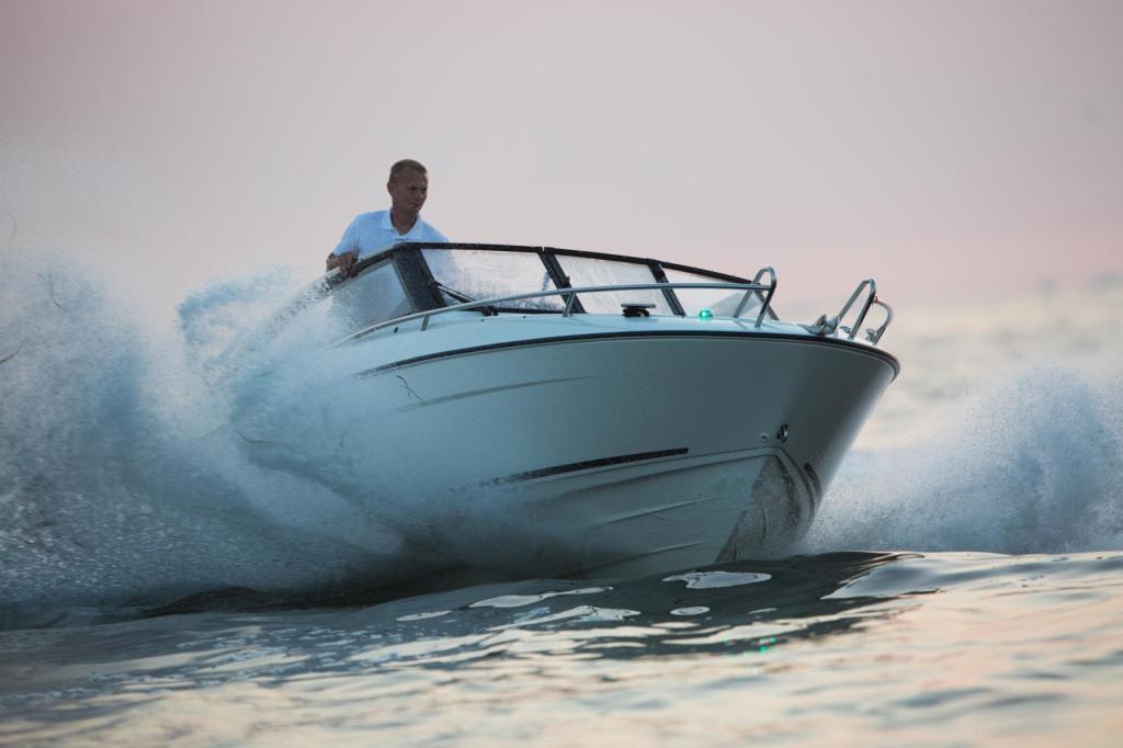 630 Bowrider