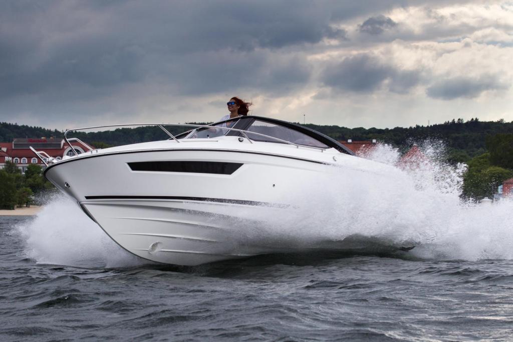750 Day Cruiser inkl. 150 PS und Trailer