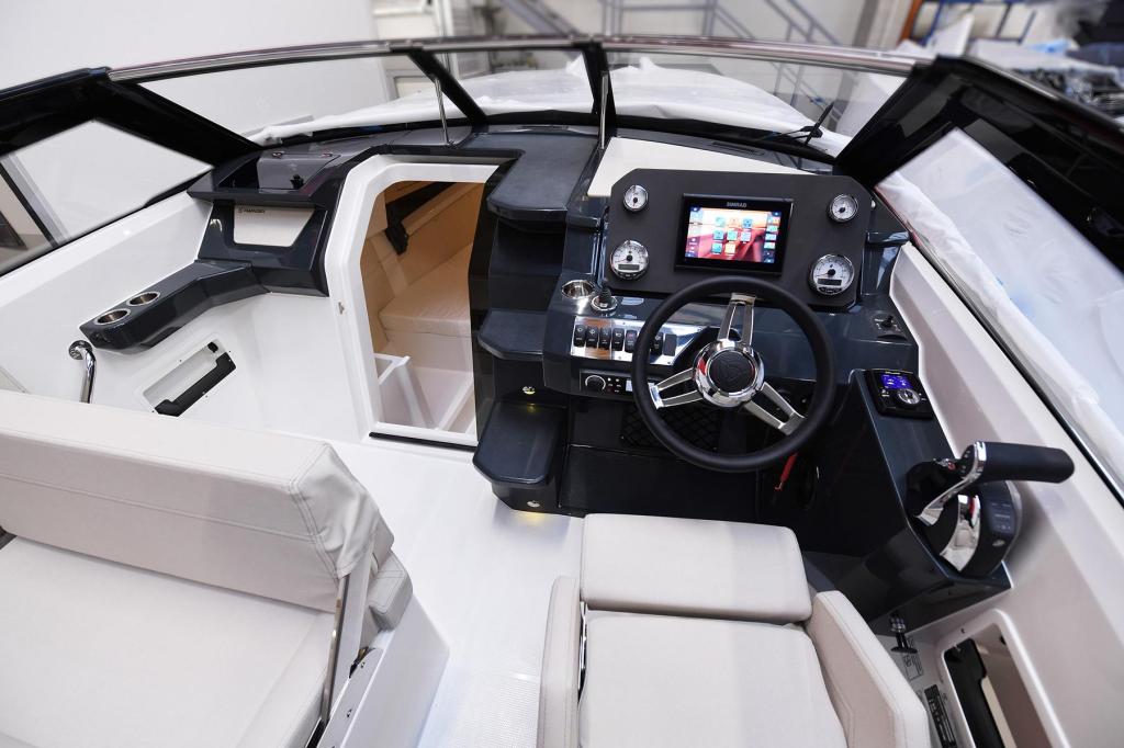 780 Escape inkl. 250 PS