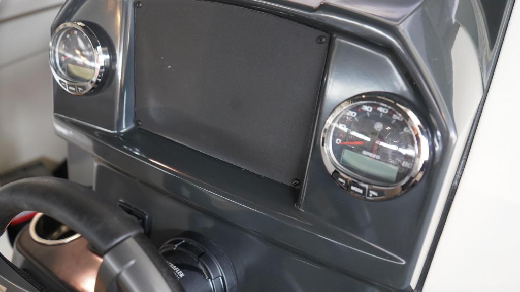 Activ 555 Cabin mit 15PS Activ 555 Cabin mit 15PS