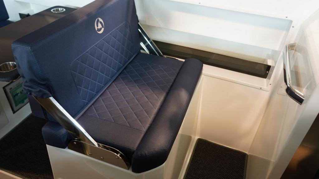 760 Quest mit 200 PS TESTBOOT 760 Quest mit 200 PS TESTBOOT